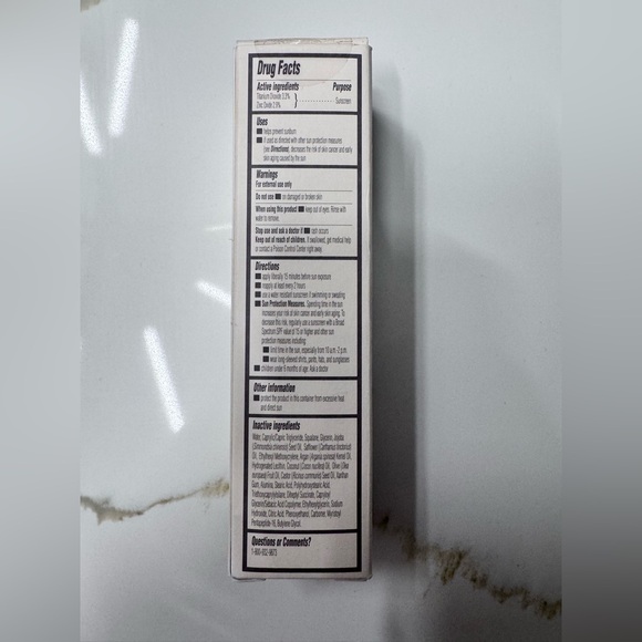 HydroPeptide Solar Dew Sheer Mineral Melt SPF30 - 1.35 Oz - Picture 8 of 10